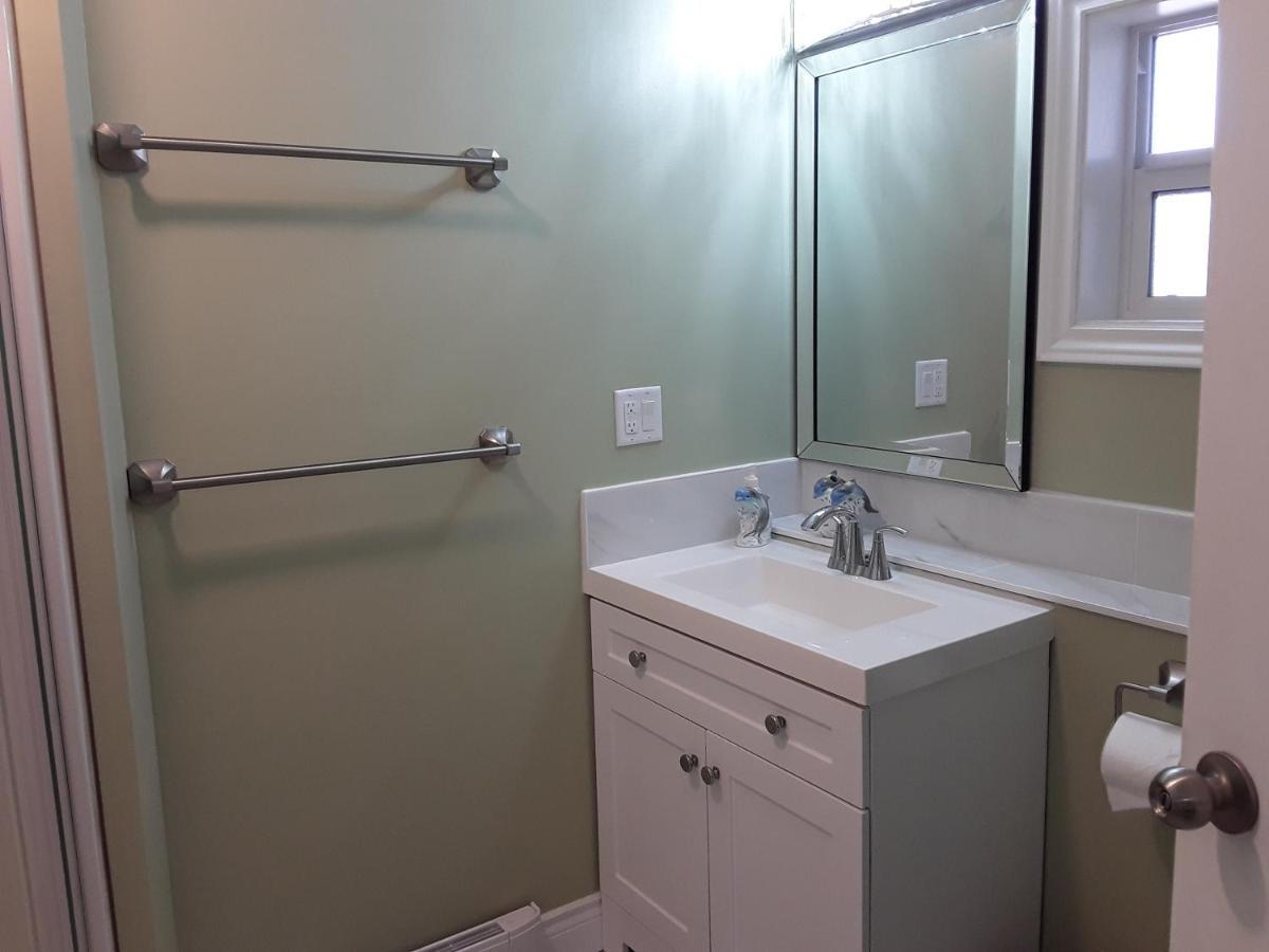 Cedar Acres Vacation Rental Fanny Bay Buitenkant foto