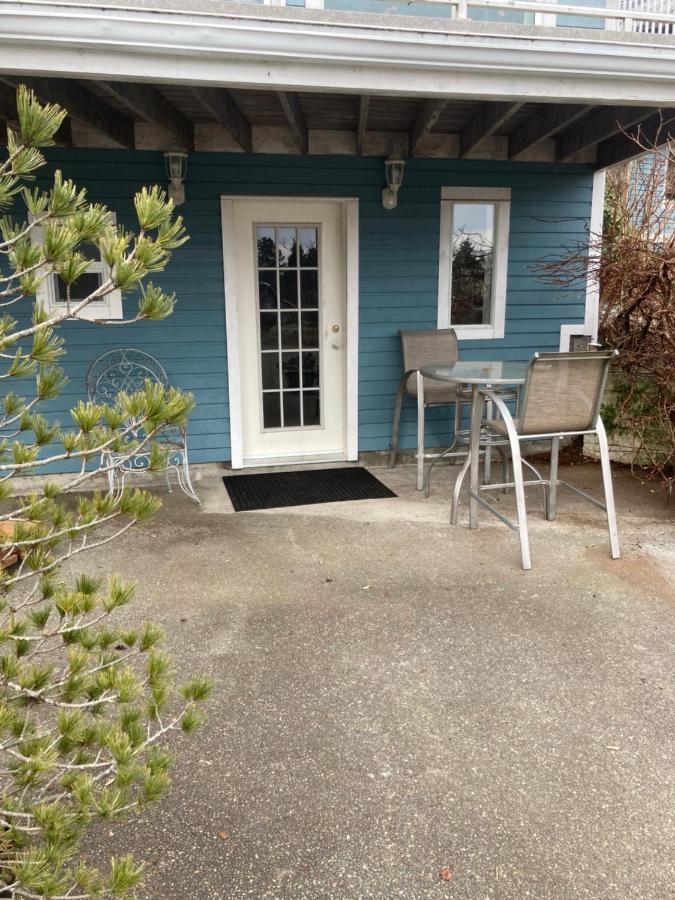 Cedar Acres Vacation Rental Fanny Bay Buitenkant foto