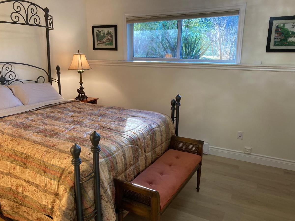 Cedar Acres Vacation Rental Fanny Bay Buitenkant foto
