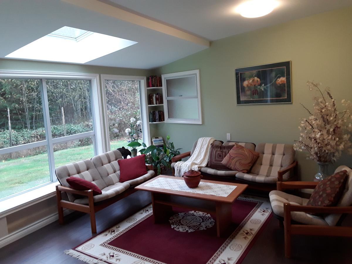 Cedar Acres Vacation Rental Fanny Bay Buitenkant foto
